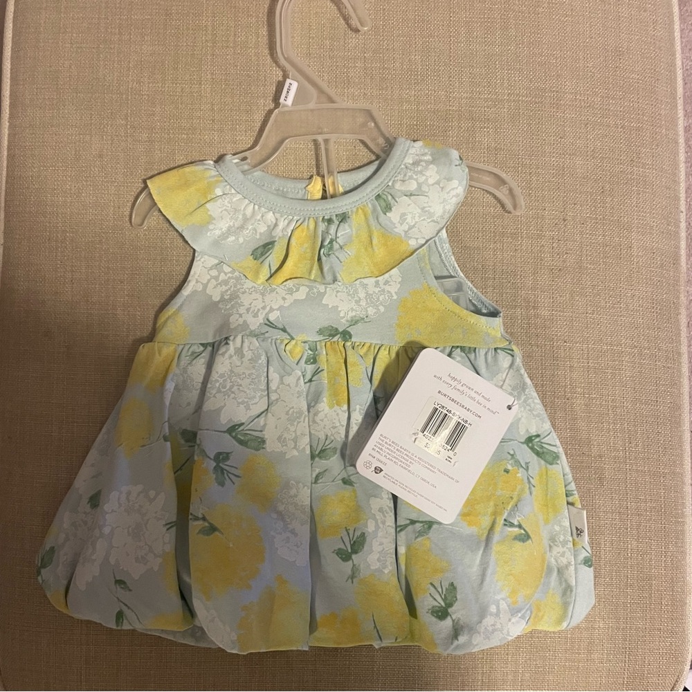 Burt's Bees Baby Baby Girls' Dress Infant - newborn - skyblue hydrangea. NWT.
